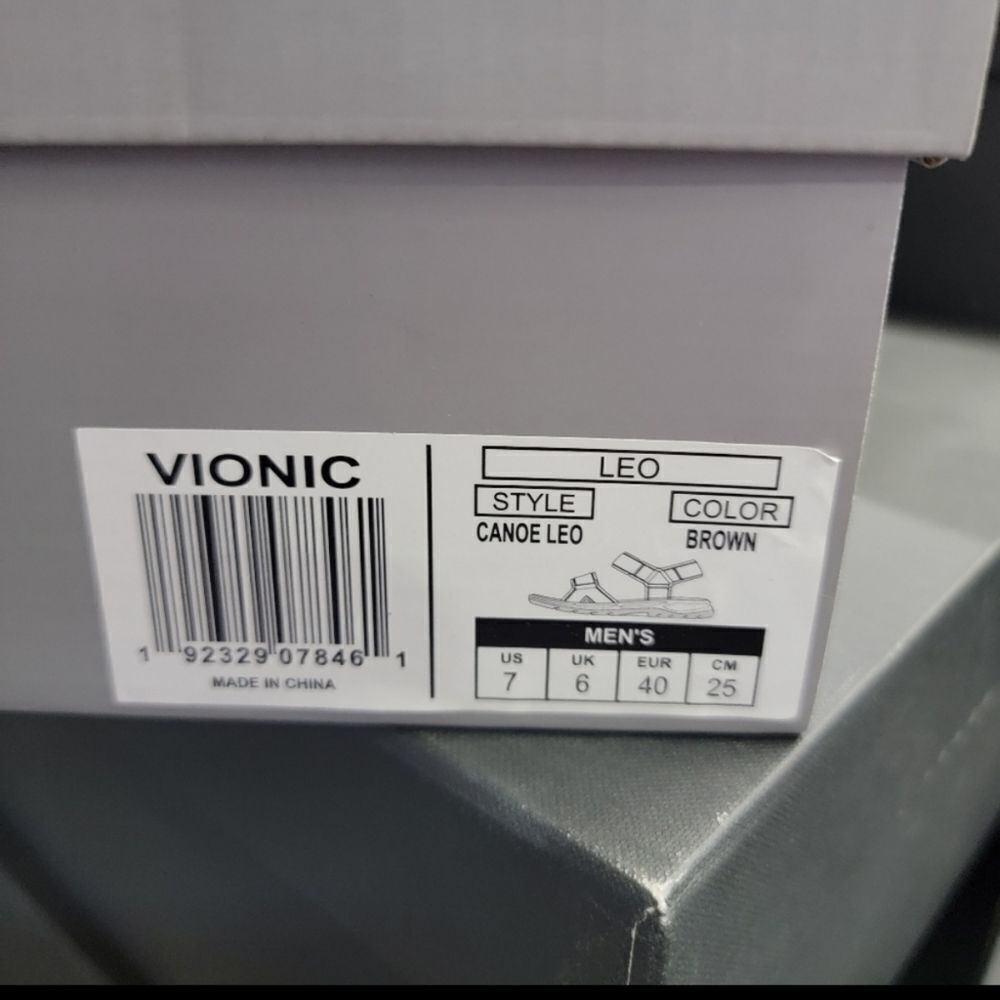 NIB Vionic Canoe Leo Leather Sandals - Picture 4 of 8